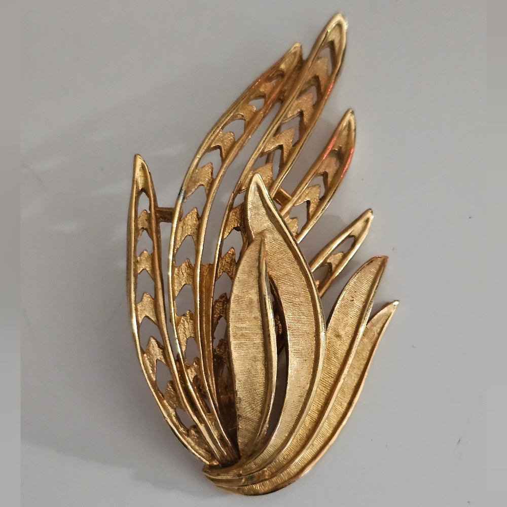 Brooch